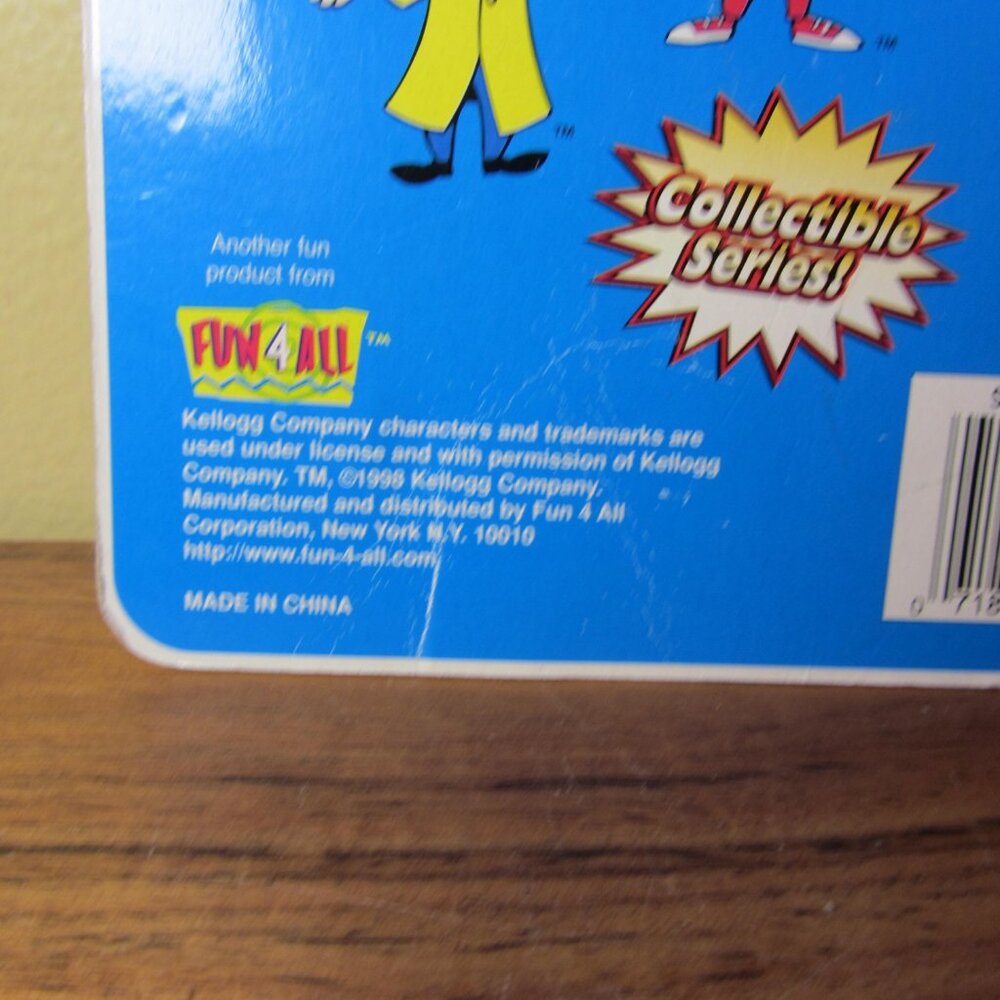 vintage kellogg's cereal CRACKLE keychain NIP unopened (W4682) - Picture 4 of 4